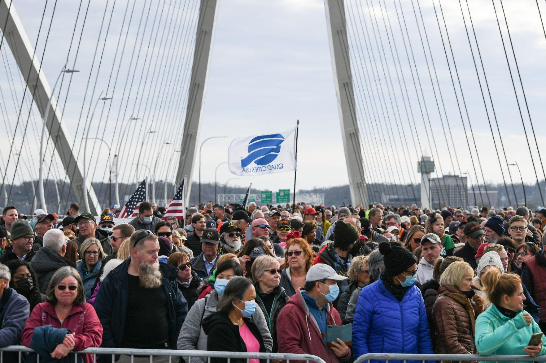 120121-qc-nws-bridge-051